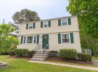 38 Hillsdale Rd, Holbrook, MA 02343