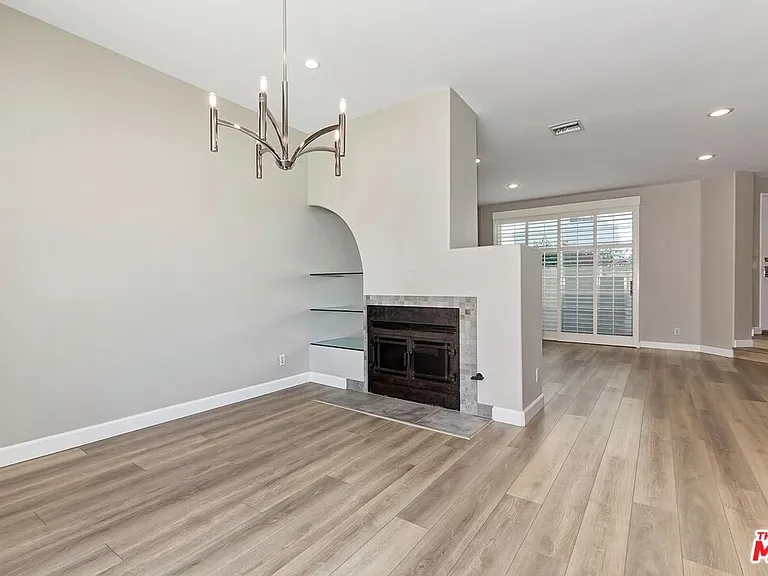 2333 Oak St #3 — Photo 15