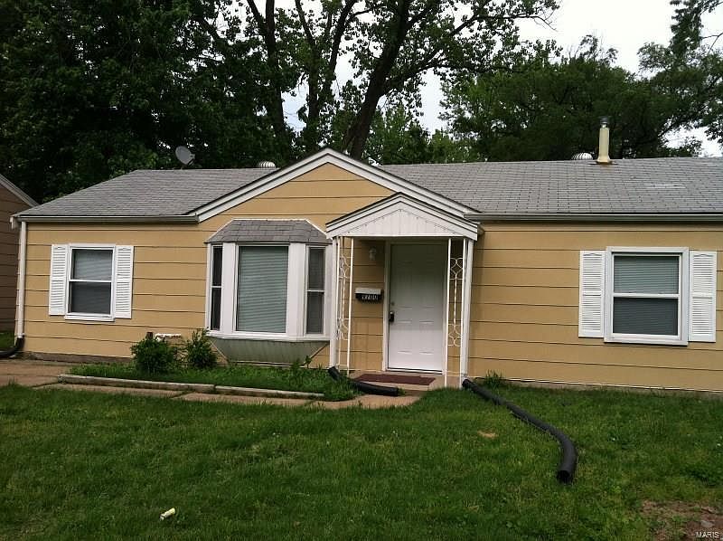 1st image of 9700 Dennis Dr