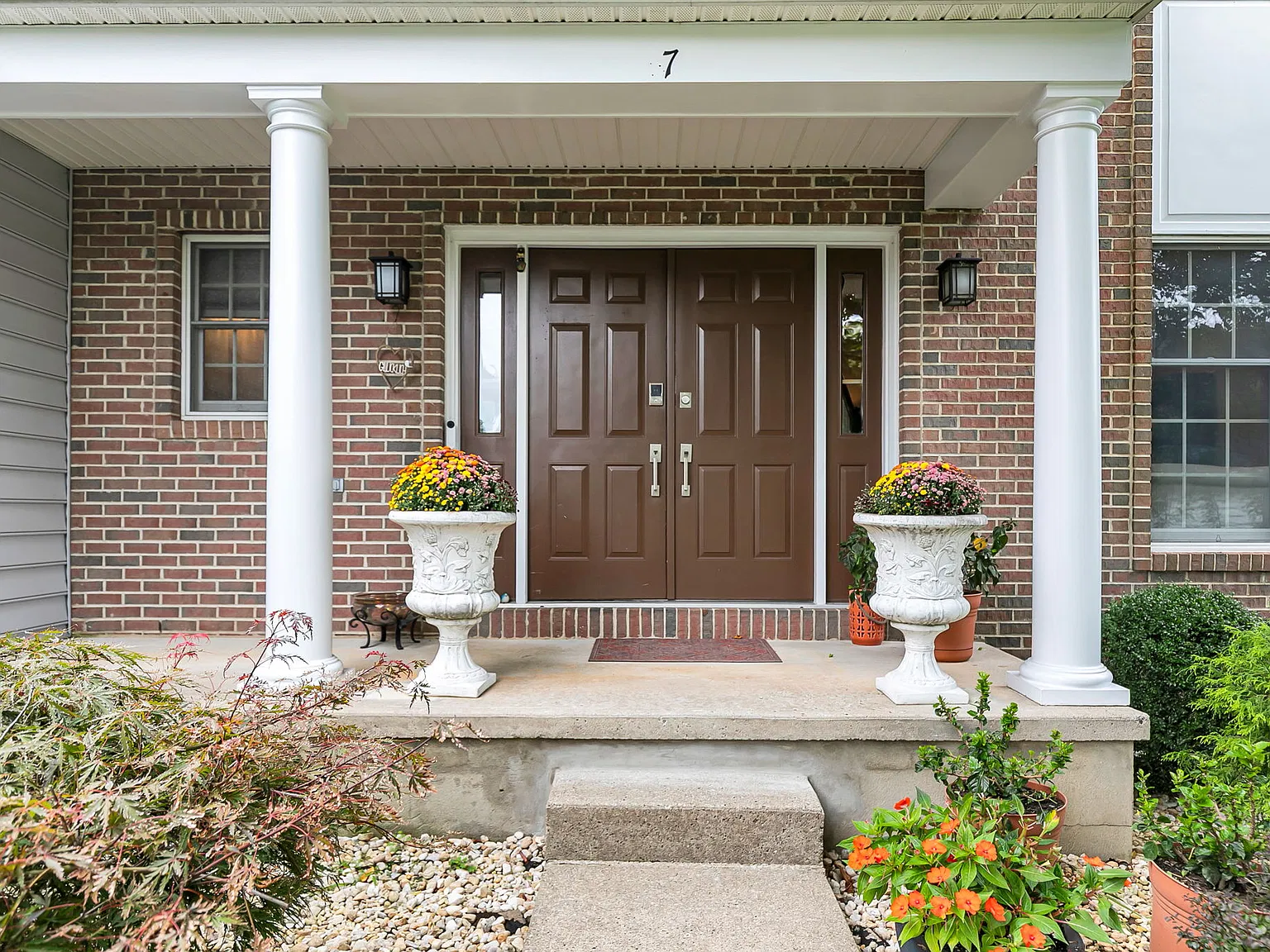 4 bed, 3.5 bath, $6,750 — Photo 3