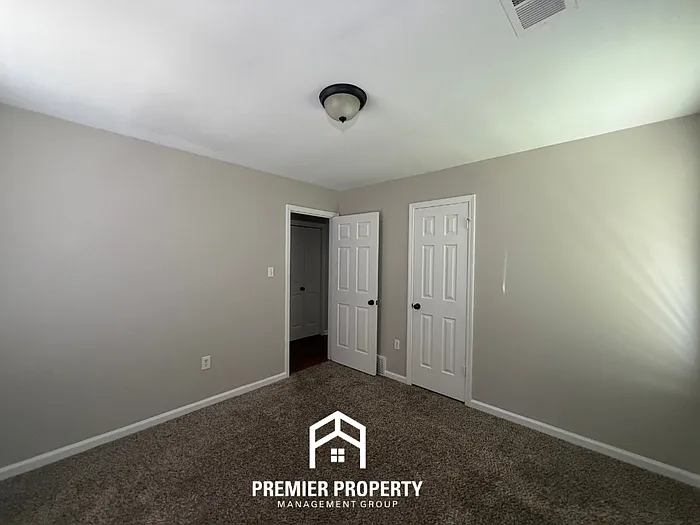 7205 Ransdorp Dr — Photo 13