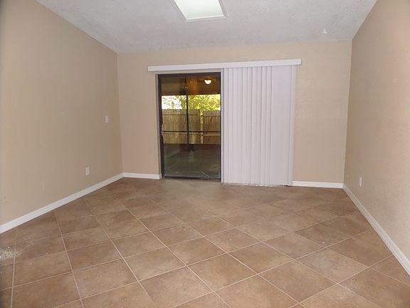 2nd image of 504 Bristol Dr