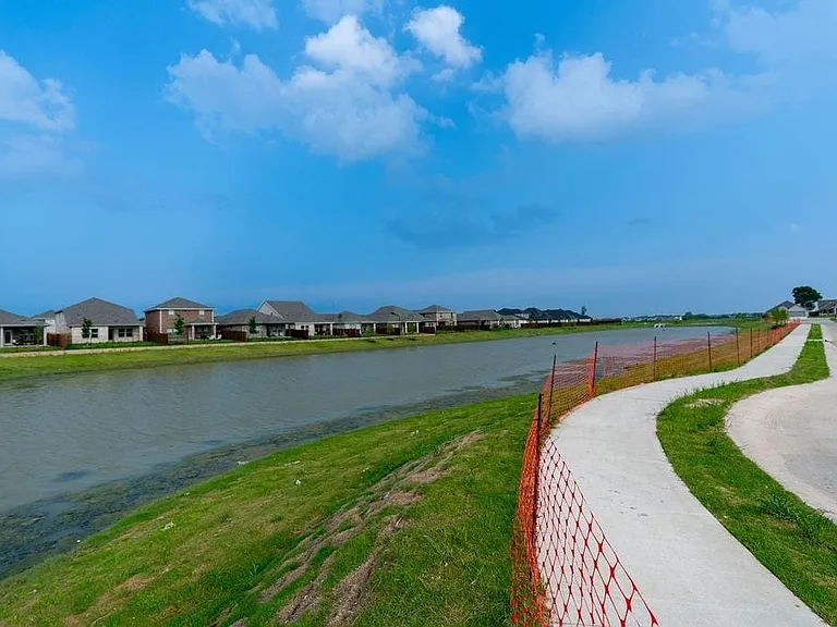 4802 Ellison Dr — Photo 16