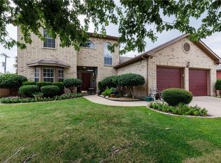 1409 High Crest Dr, Mansfield, TX 76063