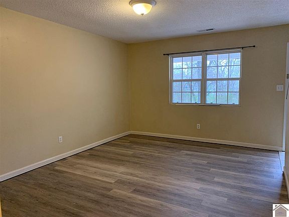 2nd image of 409 W 14th St APT 3