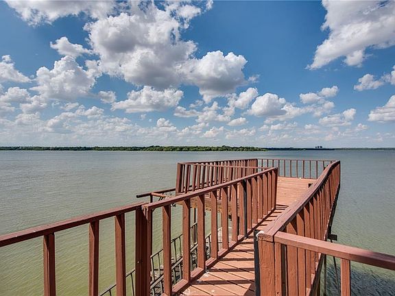 4th image of 3500 Yachtclub Ct