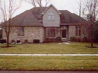 9003 Sand Ridge Dr, Holland, OH 43528