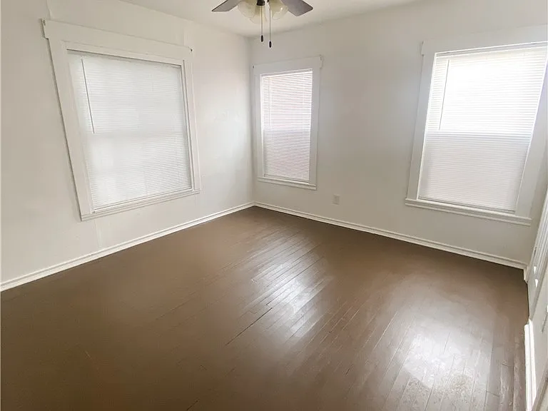 704 Churchill Dr — Photo 4