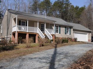 4004 Beech Tree Dr, Gum Spring, VA 23065