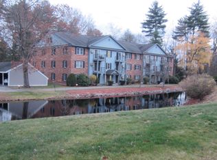 Oakbrook Condominiums, Manchester, NH 03102