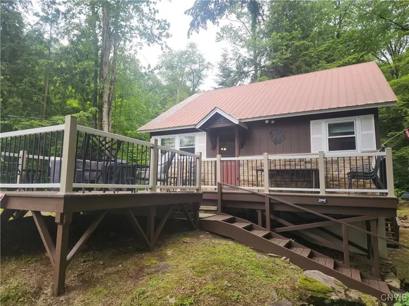 898 Old Piseco Rd, Piseco, NY 12139