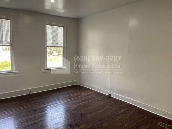 5th image of 2444 Callow Ave #C