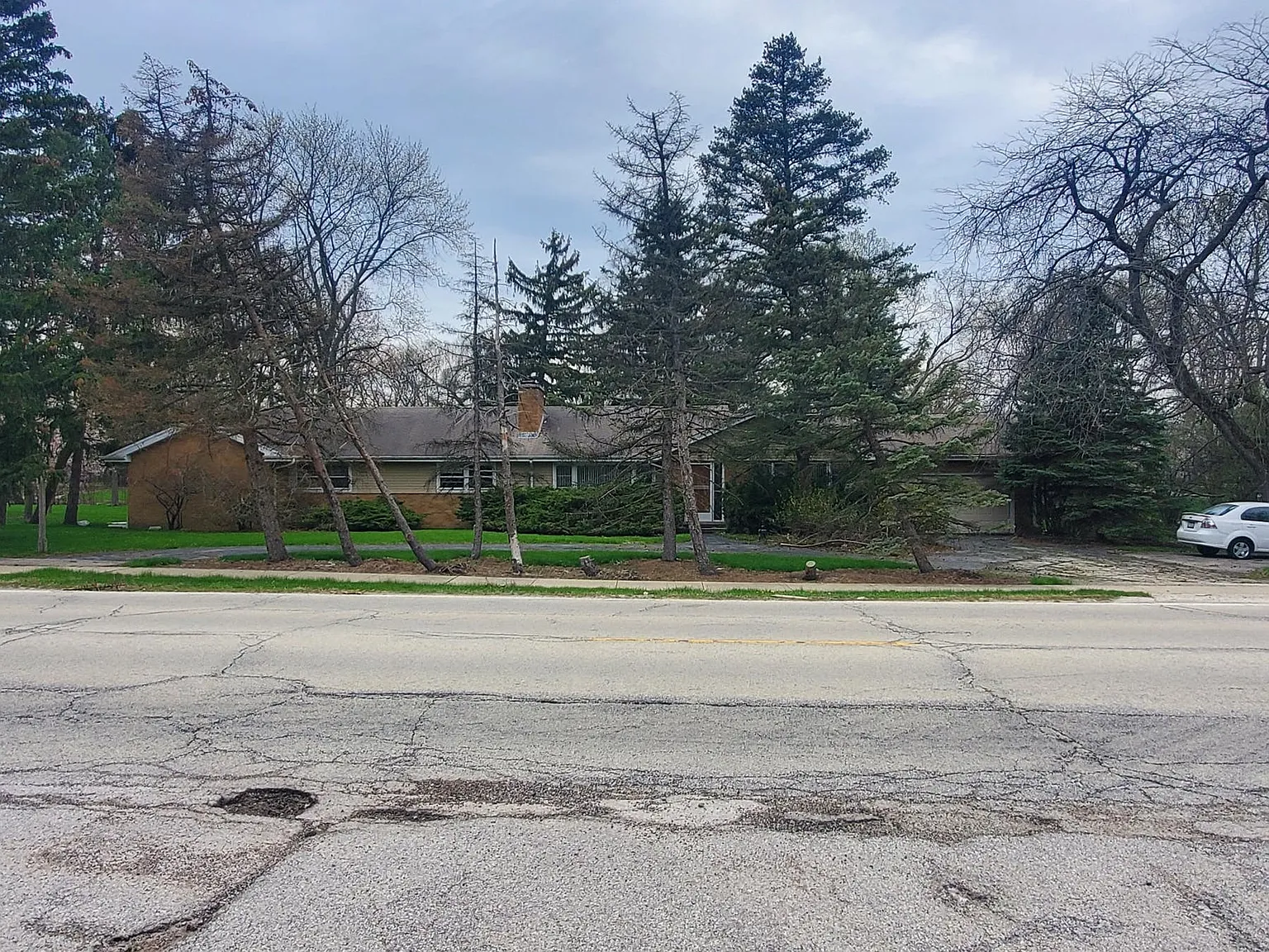 2320 Landwehr Rd photo 1