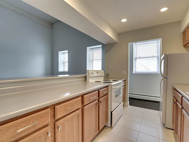 623 Laurel Ave #2C — Photo 3