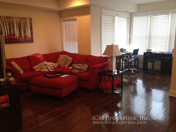 4th image of 3711 N Wilton Ave #2J