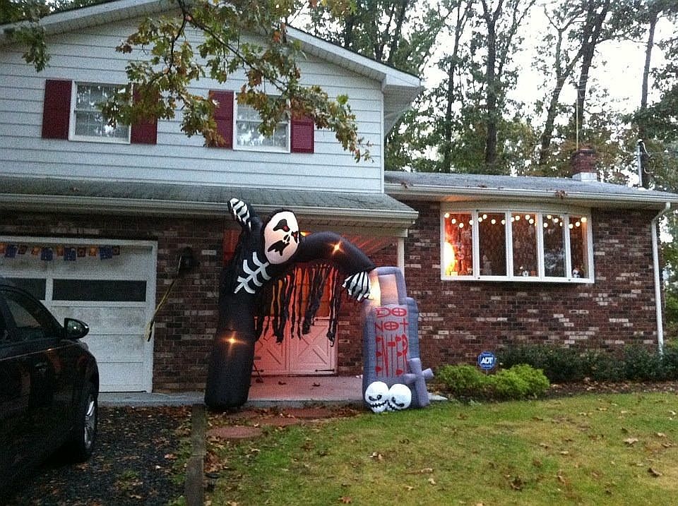 2nd image of 405 Hoffman Station Rd