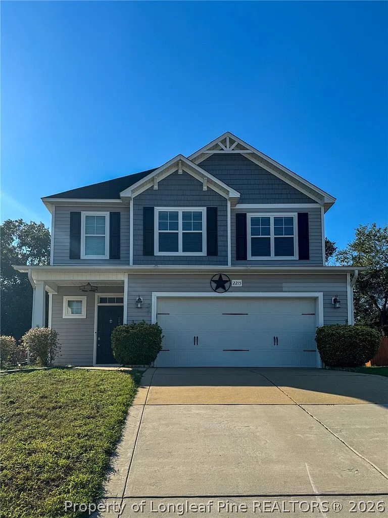 3 bed, 2.5 bath, 1921 sqft, $2,200 — Photo 1