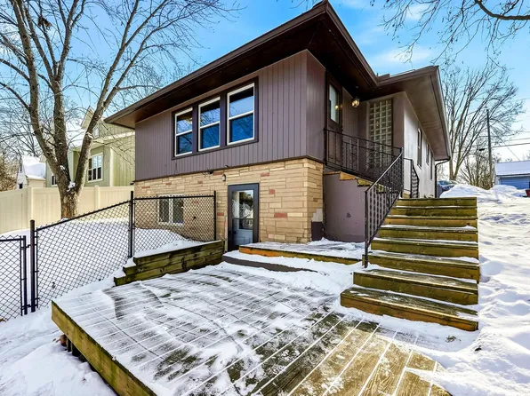 1411 Woodland Ave, Eau Claire, WI 54701