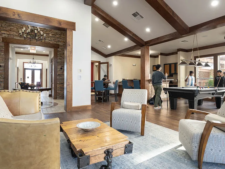 Resident Lounge with Billiards