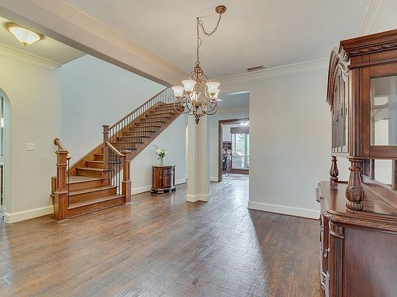 3rd image of 3600 Cascades Dr