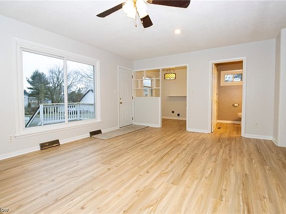4th image of 245 E Prospect St