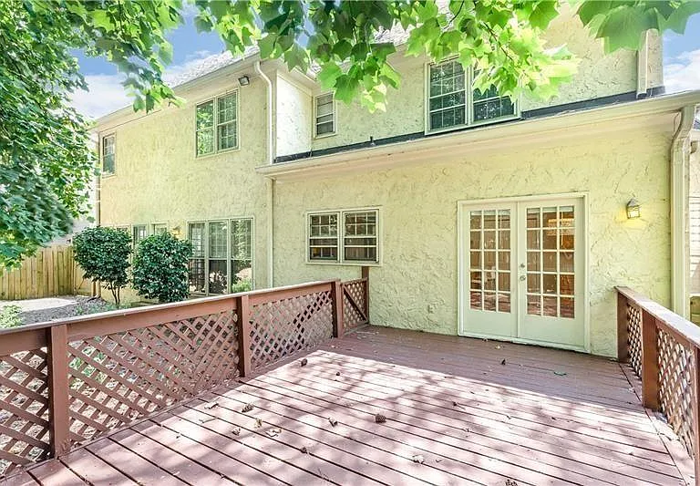 919 Bridgegate Dr NE — Photo 49