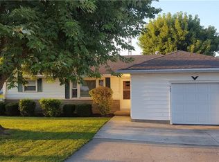 702 E Pike St, Jackson Center, OH 45334