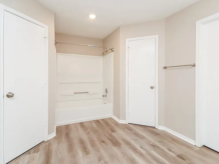 10815 Malden Dr — Photo 11
