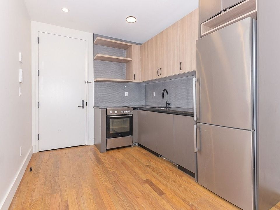 1st image of 171 Linden Blvd #3E
