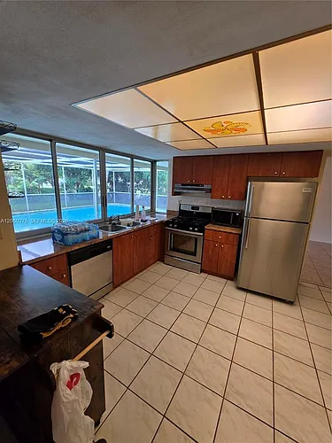 7590 NW 20th Ct Photo 1 7590 NW 20th Ct Photo 1