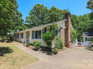21014 Pine Ridge Dr, Cornelius, NC 28031