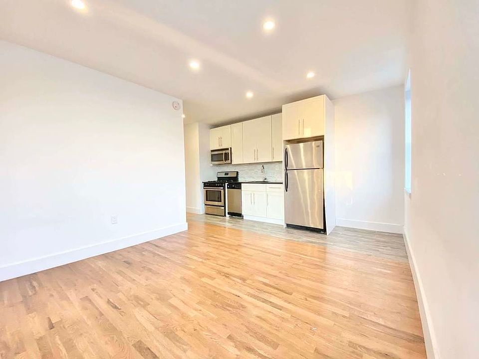 1st image of 4300 Broadway APT 5J