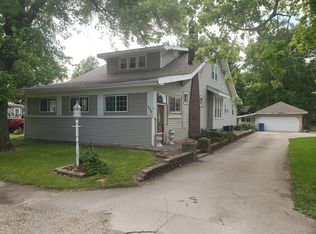 506 SW 3rd St, Atlanta, IL 61723