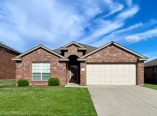605 Savanna Dr, Nevada, TX 75173