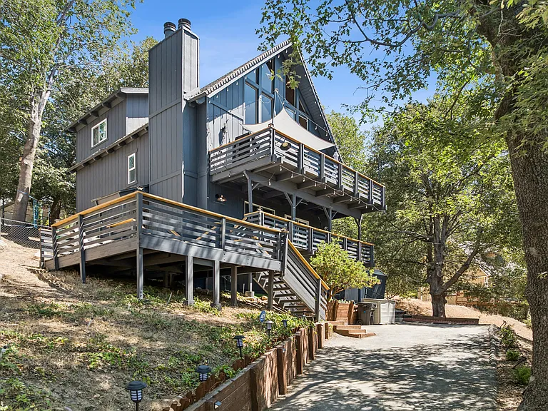 27528 Matterhorn Dr — Photo 21
