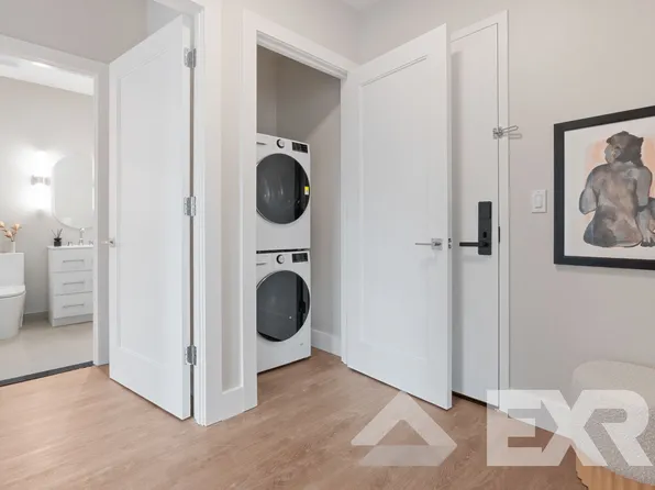 286 Rider Avenue image 7 of 17