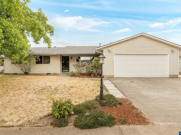 2187 Lafayette St SE, Albany, OR 97322