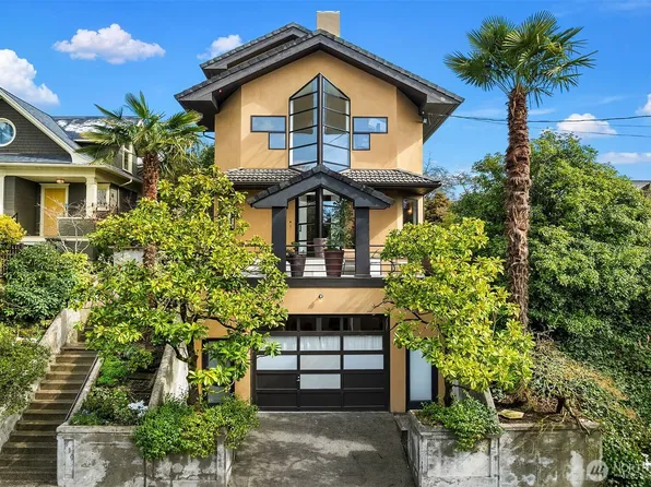 310 21st Avenue E, Seattle, WA 98112