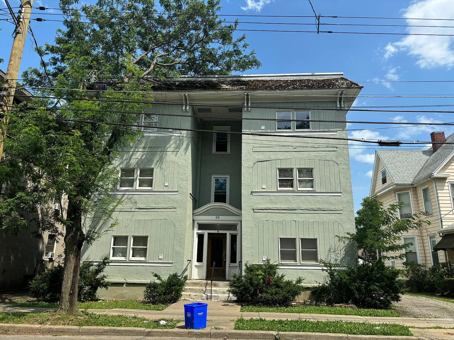 4 bed, $3,380 — Photo 1