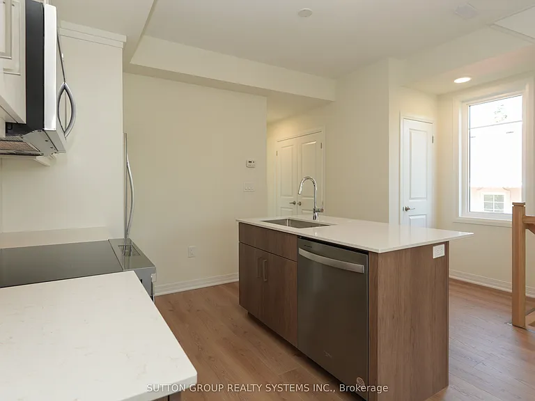 734 Front Royal St #13 — Photo 10