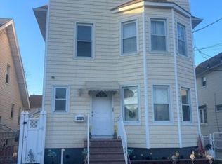 22021 94th Ave, Queens Village, NY 11428