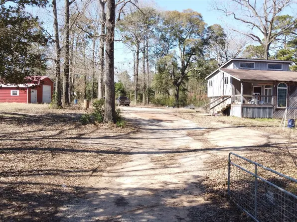 620 Faulkner Ave, Coldspring, TX 77331