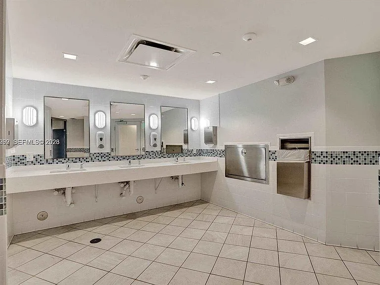 2500 Parkview Dr #1008 — Photo 36