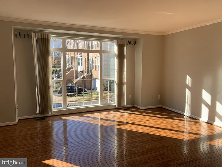 3384 Governors Crest Ct — Photo 7