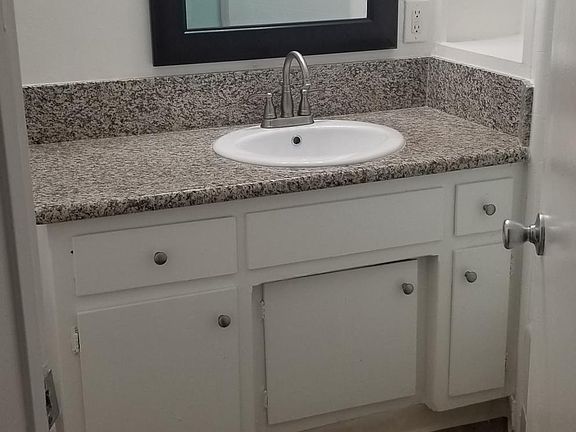 5th image of 3399 Bennett Dr #28A