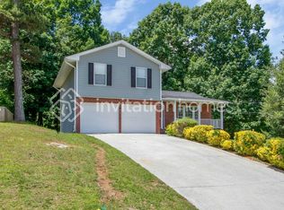 1367 Swift Creek Ln, Lithonia, GA 30058