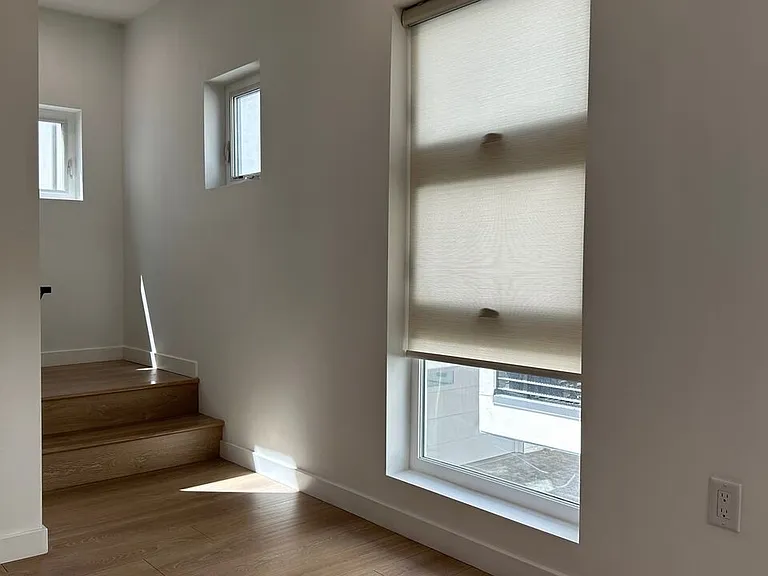 5226 Satsuma Ave — Photo 12