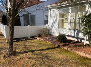 819B Liverpool Cir, Manchester, NJ 08759