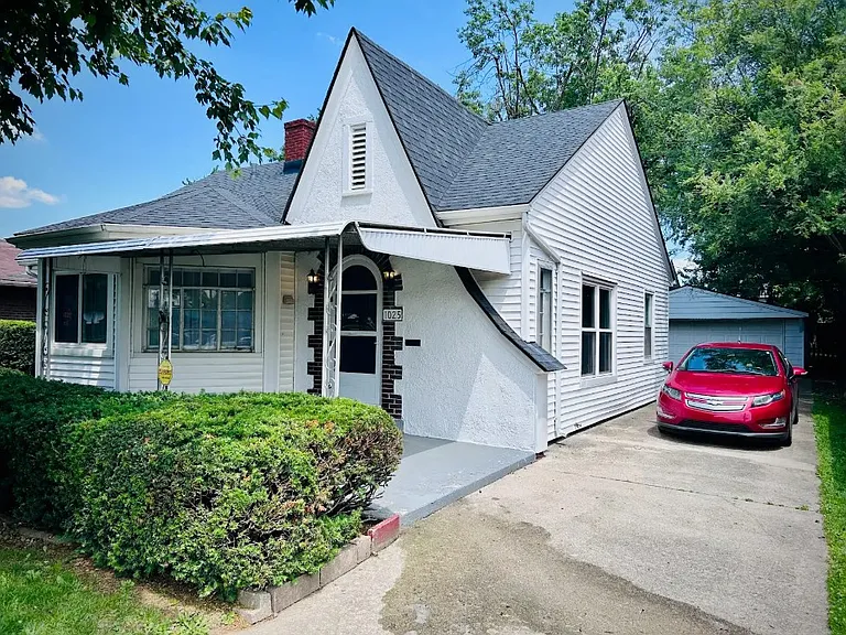 1025 N Leland Ave — Photo 1