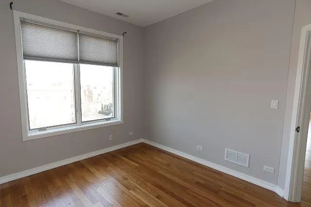 1150 N Hoyne Ave #3S — Photo 15